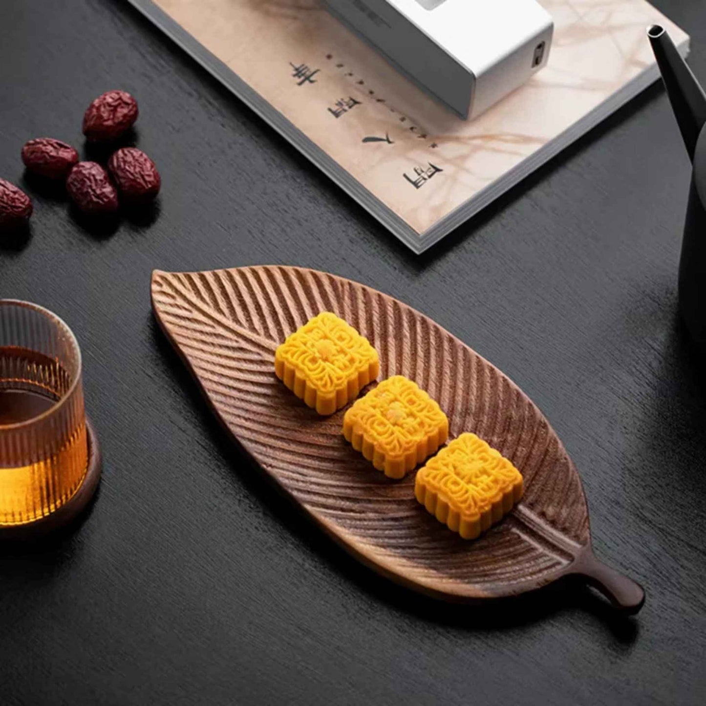 Wooden Leaf Serving Tray – Japanese Style Snack, Fruit & Dessert Plate